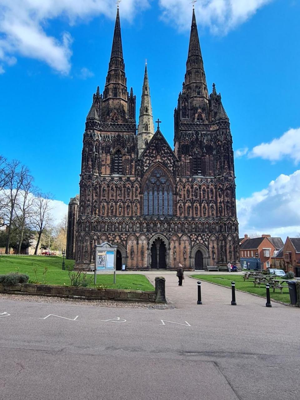 Samuels' A Duplex Apartment By Spires Accommodation In Lichfield City Centre ภายนอก รูปภาพ