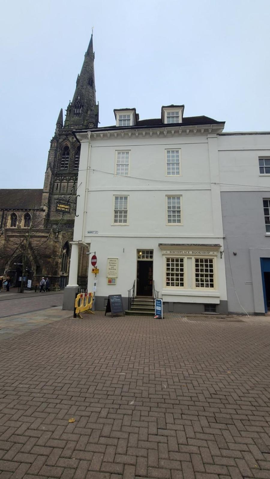 Samuels' A Duplex Apartment By Spires Accommodation In Lichfield City Centre ภายนอก รูปภาพ