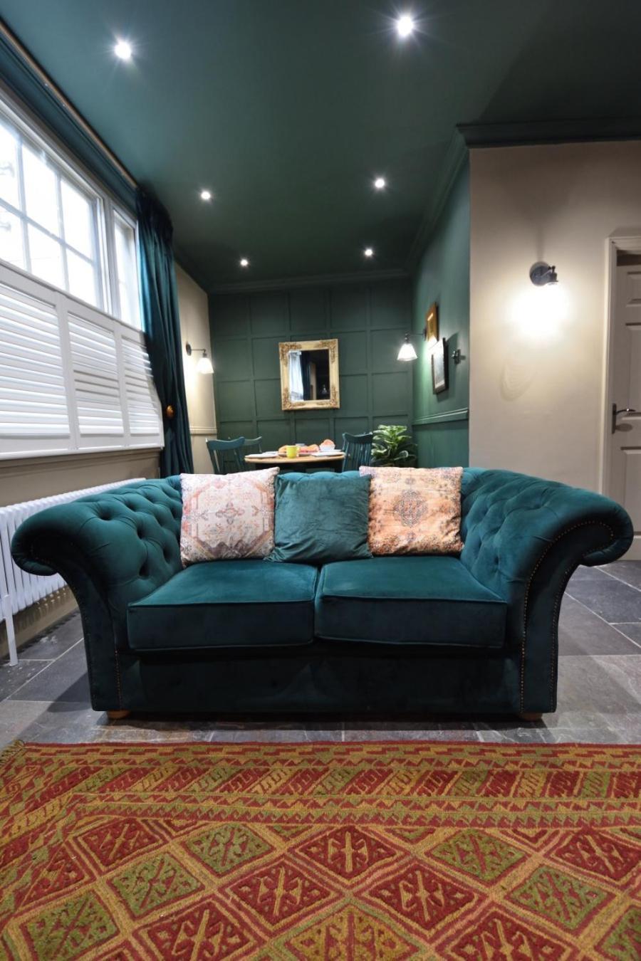 Samuels' A Duplex Apartment By Spires Accommodation In Lichfield City Centre ภายนอก รูปภาพ