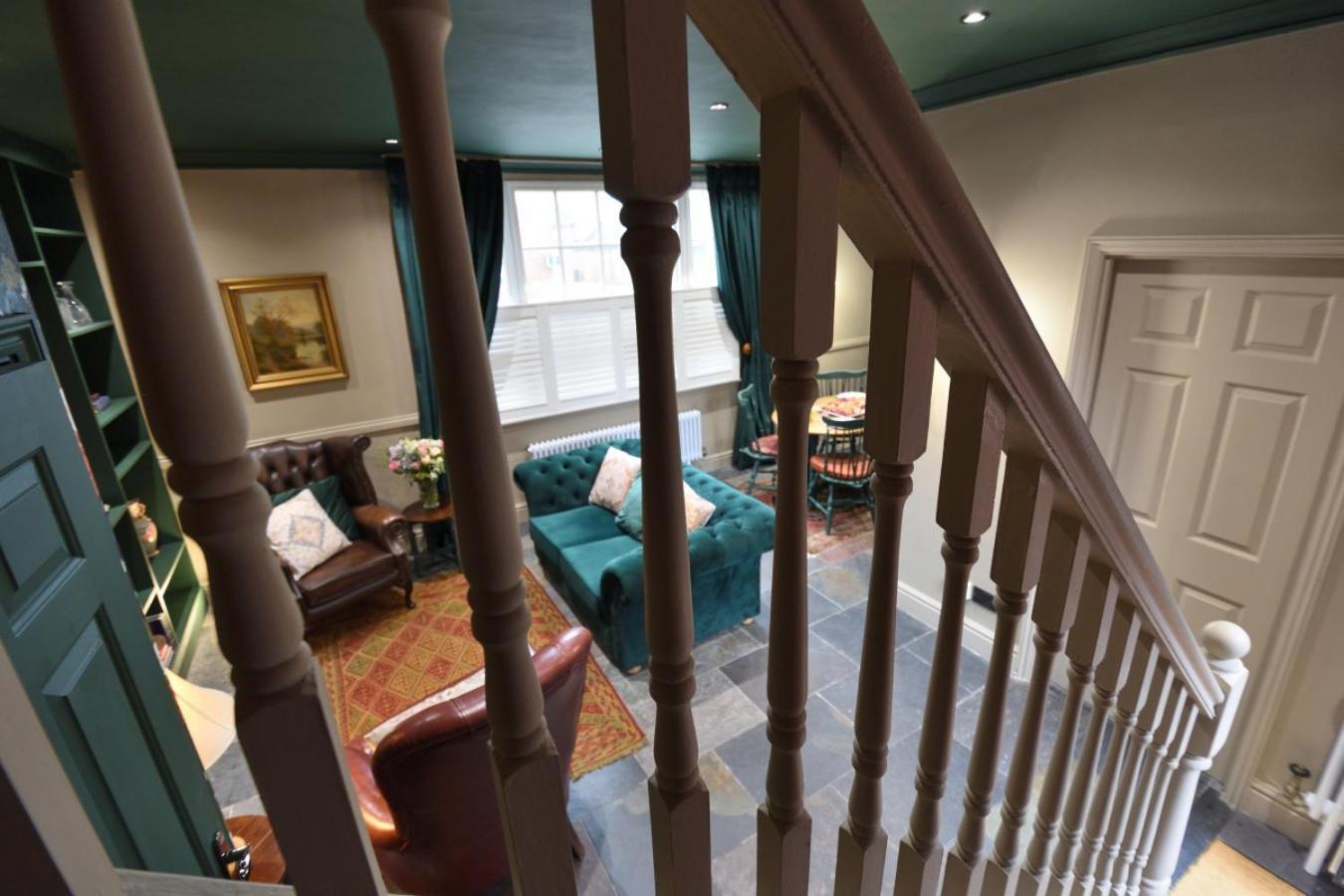 Samuels' A Duplex Apartment By Spires Accommodation In Lichfield City Centre ภายนอก รูปภาพ